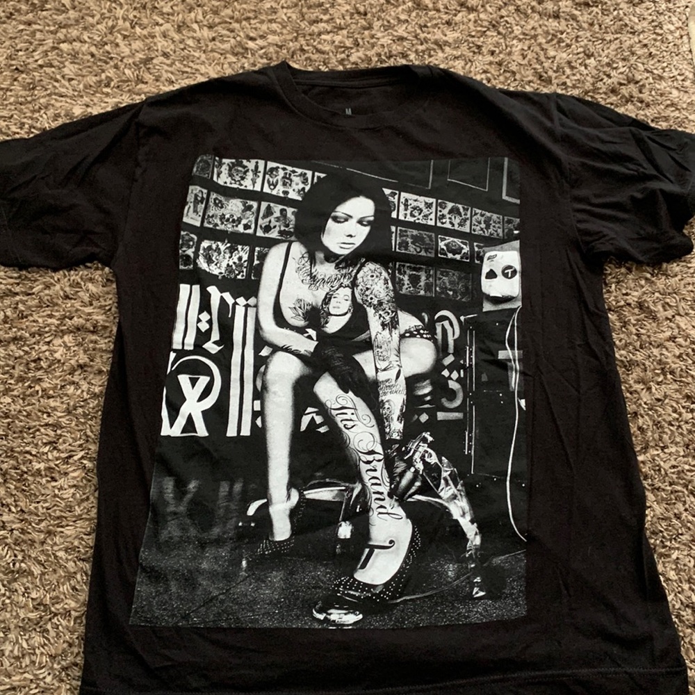 Two in the shirt T-shirt, medium, never worn, great condition